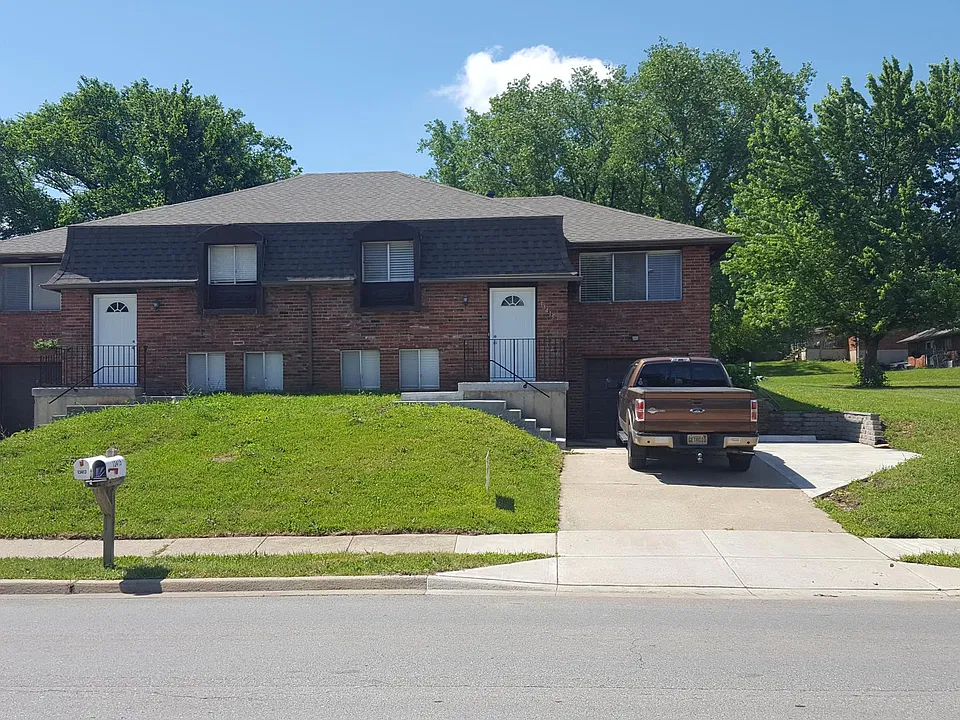 13415 Johnson Dr