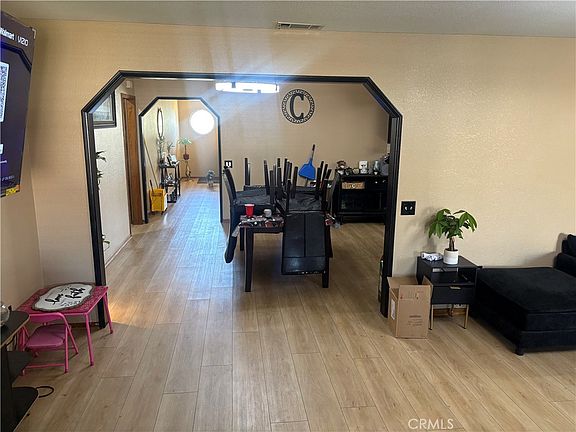 4th image of 4050 Bordeaux Ln