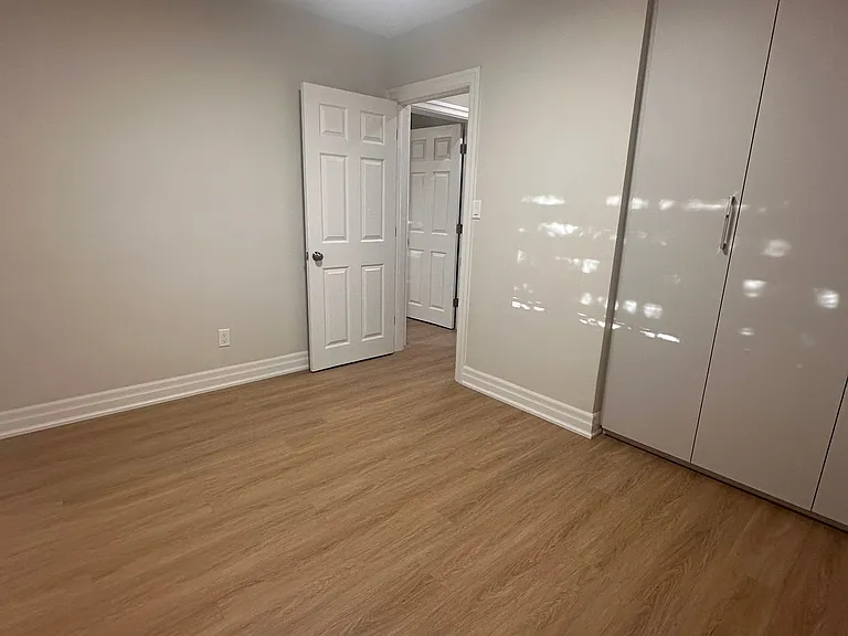 5 Empire Ct #MAIN — Photo 28
