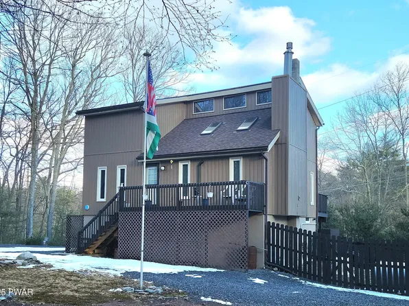 107 Lollipop Ln, Dingmans Ferry, PA 18328