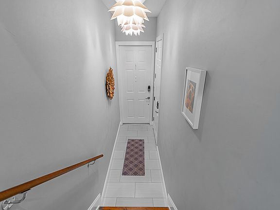 4th image of 10560 SW Stephanie Way #1208