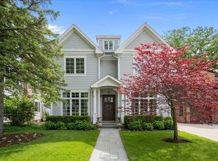 122 17th St, Wilmette, IL 60091
