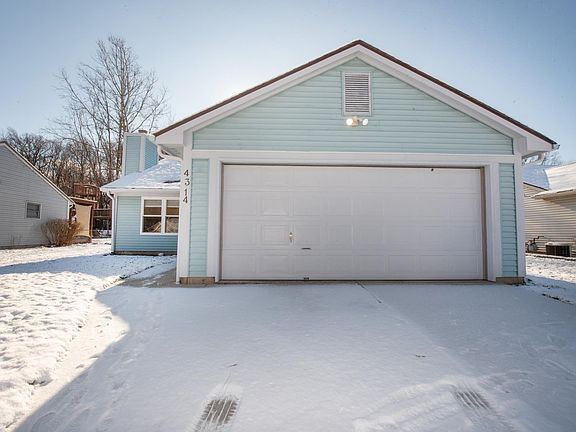 3rd image of 4314 Hillside Dr
