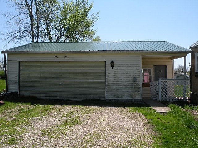 2nd image of 6655 Marion Agosta Rd
