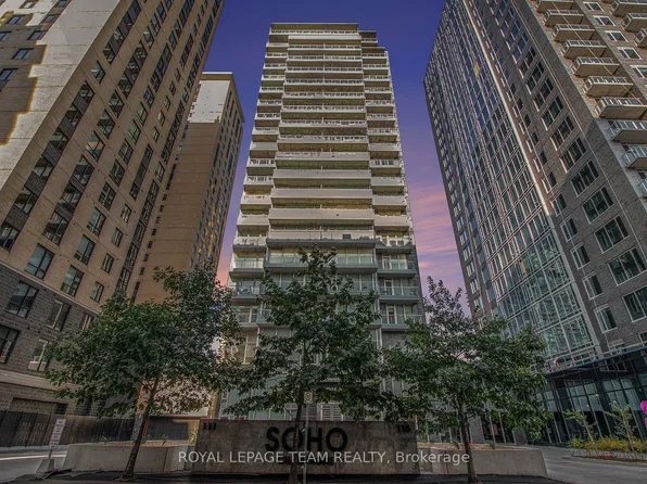 111 Champagne Ave S #406, Ottawa, ON K1S 5V3