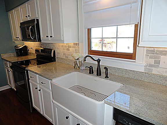 4th image of 895 Westfield Crse