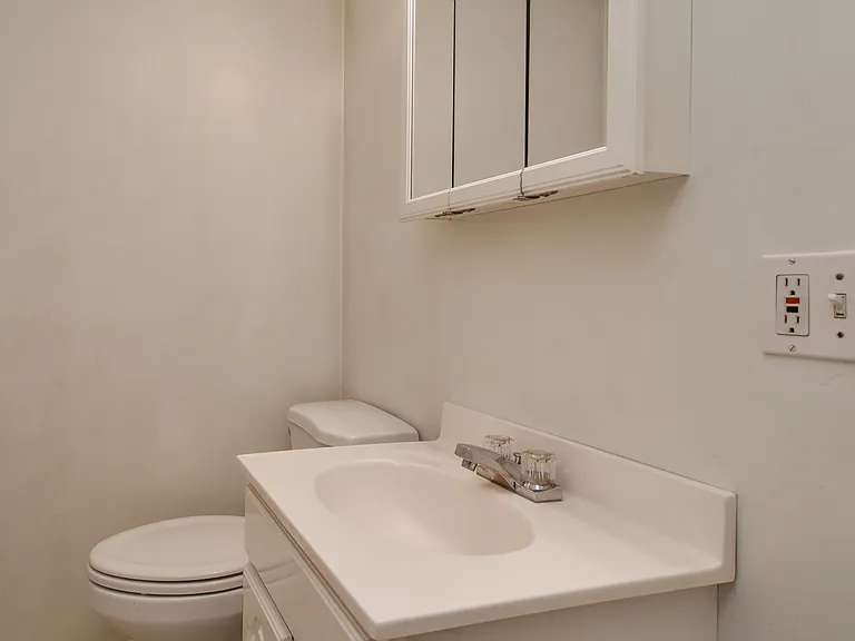 30 Morse St #30 — Photo 7
