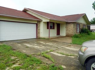 610 Cypress St, Mary Esther, FL 32569