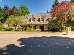 17960 Meadowlark Ln, Lake Oswego, OR 97034