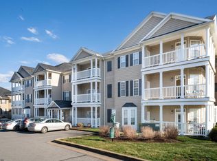 2433 Suncrest Vlg, Morgantown, WV 26505