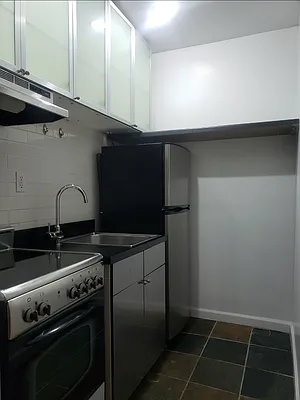 Rented by City Connections Realty | media 28