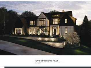 1065 Edgewood Hills Rd, Wayzata, MN 55391
