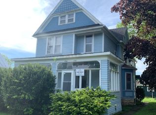 1724 Market St, La Crosse, WI 54601