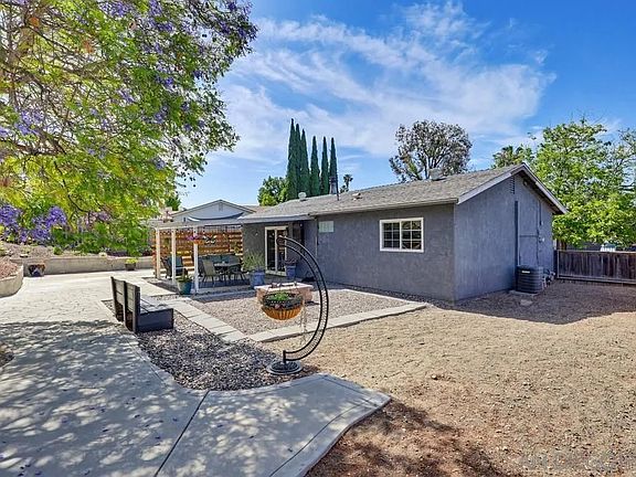 3rd image of 9510 Tuthill Way