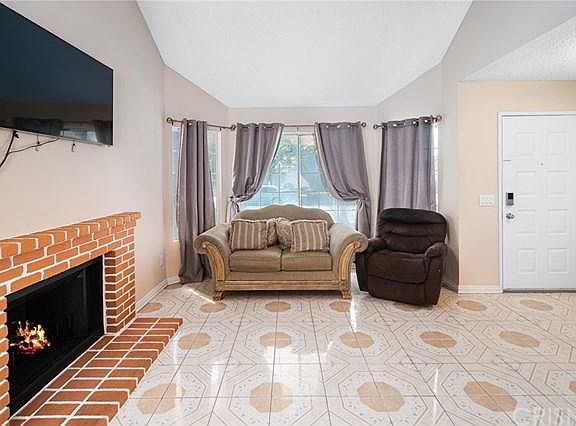 5th image of 37536 Cloverwood Ct