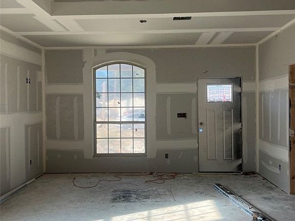 2nd image of 707 W Evans St