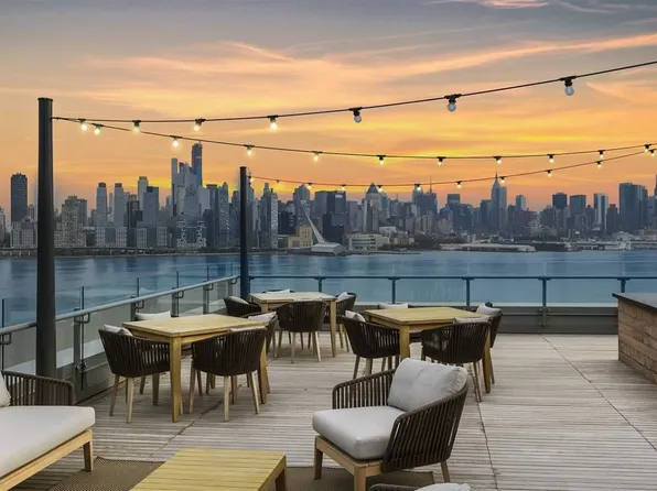 9 Avenue At Port Imperial image 13 of 13