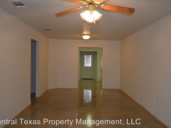 4th image of 939 Maplewood St APT B