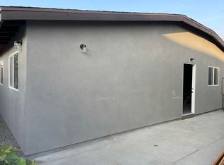 1439 E 76th St #2, Los Angeles, CA 90001