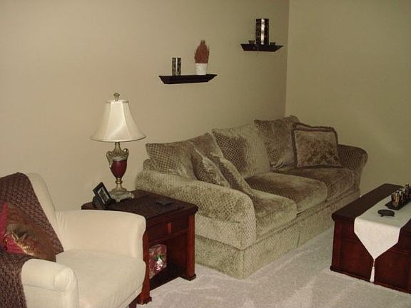 5th image of 175 Burnside Dr