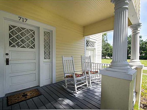 2nd image of 717 Magnolia Ave