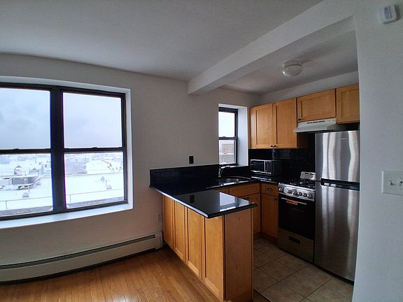 2nd image of 129 Beach 118 St #5J