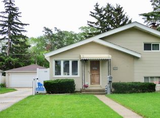 407 N Westmore Ave, Villa Park, IL 60181