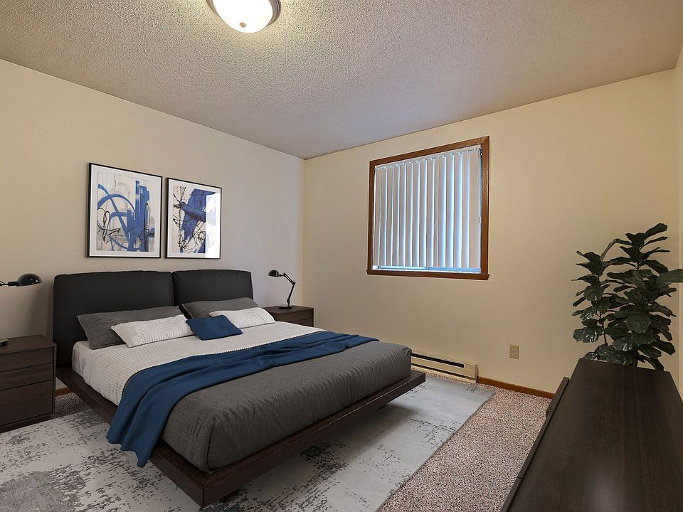 Fargo, ND Southgate Apartments | Bedroom