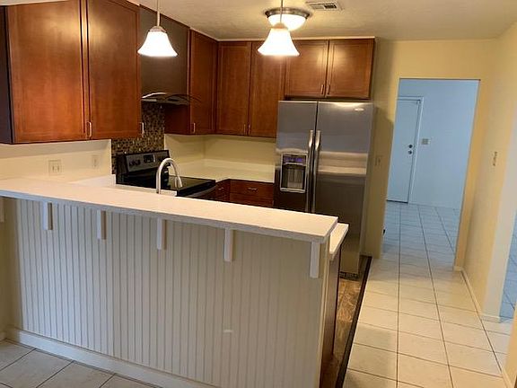 2nd image of 4020 Meadow Valley Ln