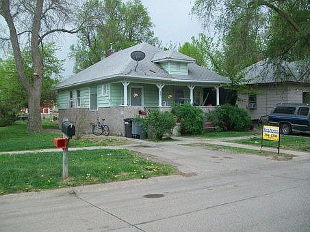 2nd image of 543 E 12th St