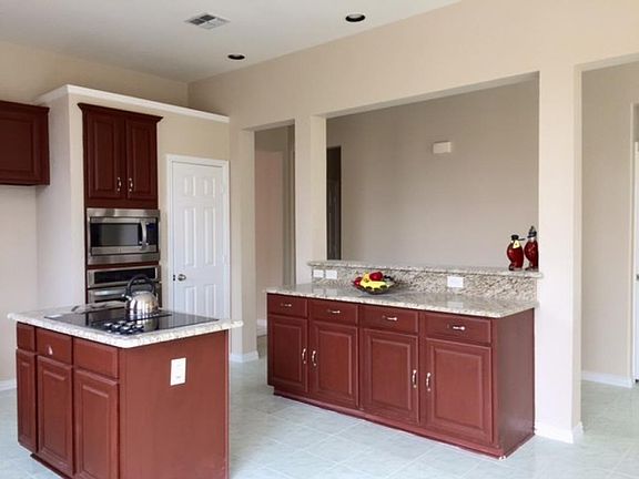 5th image of 5805 Kensington Dr