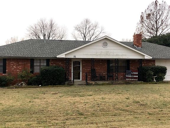 2nd image of 51 Town And Country Cir