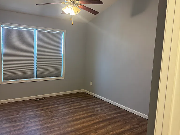 83 Galaxy Dr — Photo 2