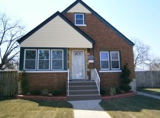 2051 Market St, Blue Island, IL 60406