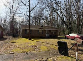 3621 Royal Wood Dr, Memphis, TN 38128