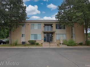 25535 Lahser Rd #A-4, Southfield, MI 48033