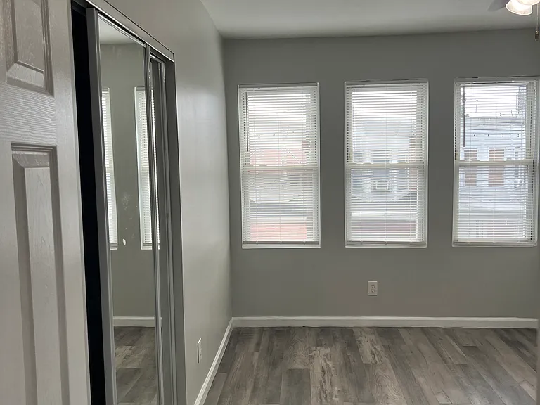 145 E Pleasant St — Photo 12