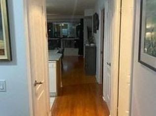 21 Hillcrest Ave #1405, Toronto, ON