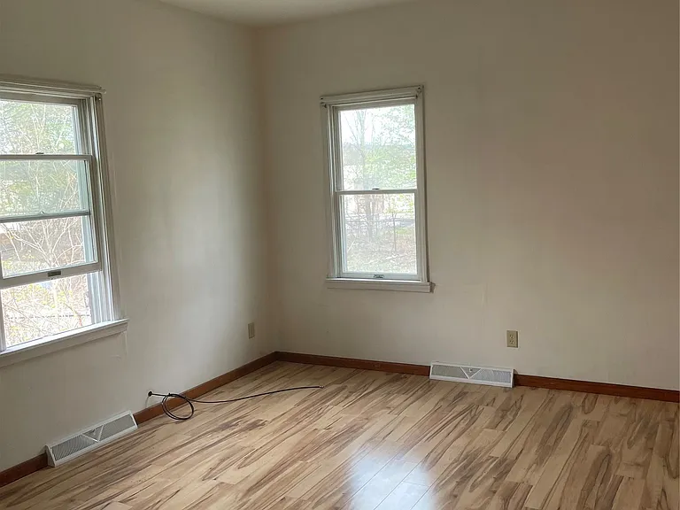 167 Oak St #1 — Photo 6