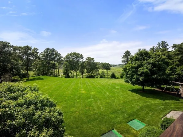259 South St, Medfield, MA 02052