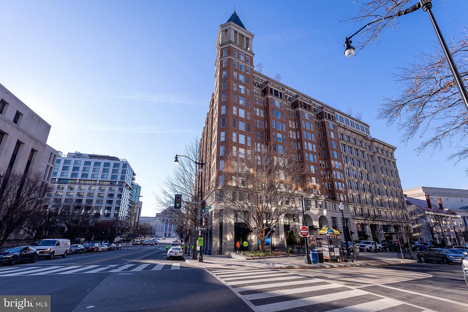 601 Pennsylvania Ave NW APT 201 photo 1