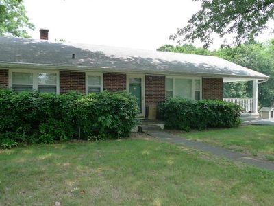 21 Grand View Dr, Radford, VA, 24141