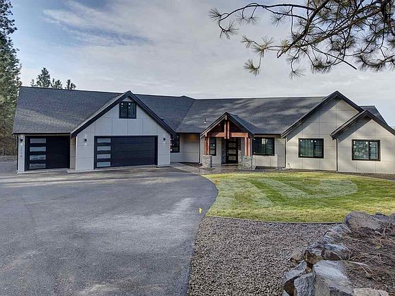 5th image of 1116 S Courtney Ln
