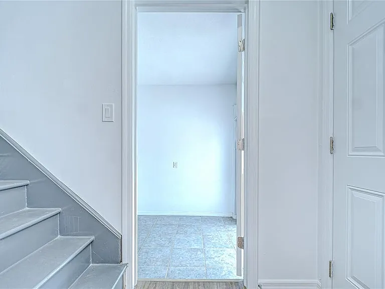 150 E Madeira Ave #3 — Photo 4
