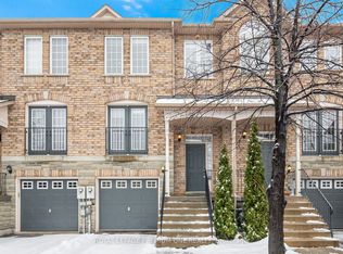 19 Foxchase Ave #31, Vaughan, ON L4L 9M9
