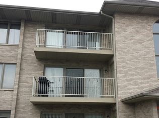 1073 Ashley Ct S APT 3B, Lockport, IL 60441