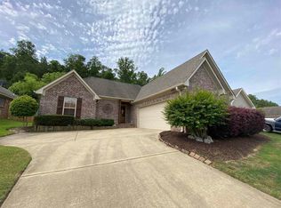 302 Azalea Ct, Brandon, MS 39047