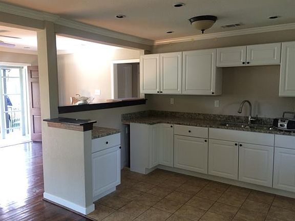3rd image of 4308 Glenhaven Blvd