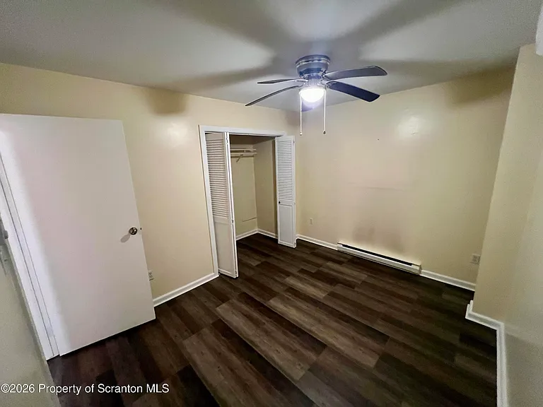 1733 Lakeside Dr — Photo 8