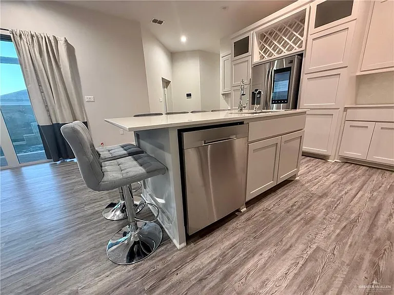 3403 Lago Washington — Photo 6